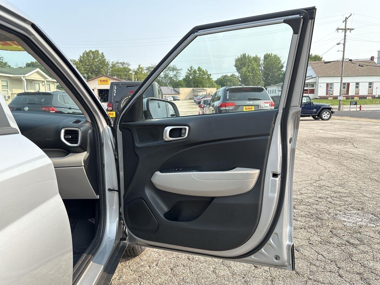 Hyundai Venue SEL IVT 2020