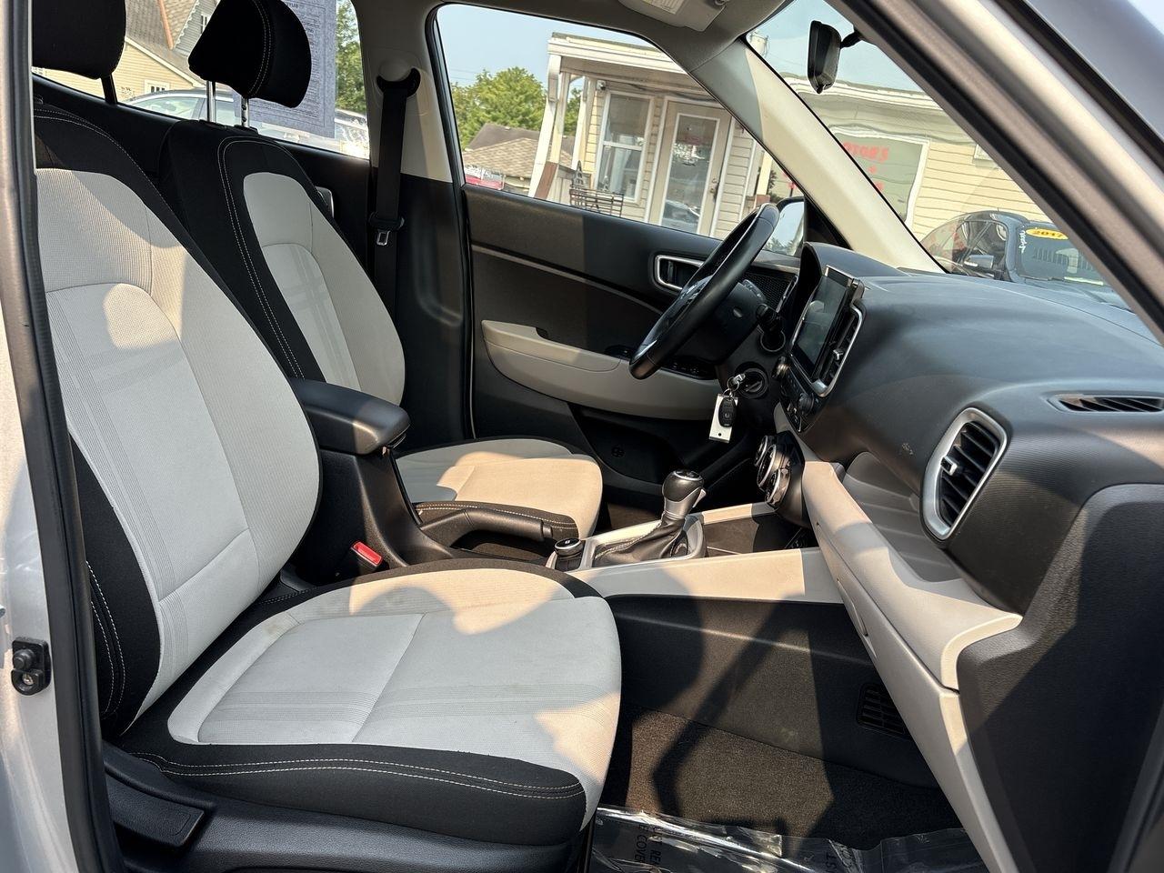 Hyundai Venue SEL IVT 2020