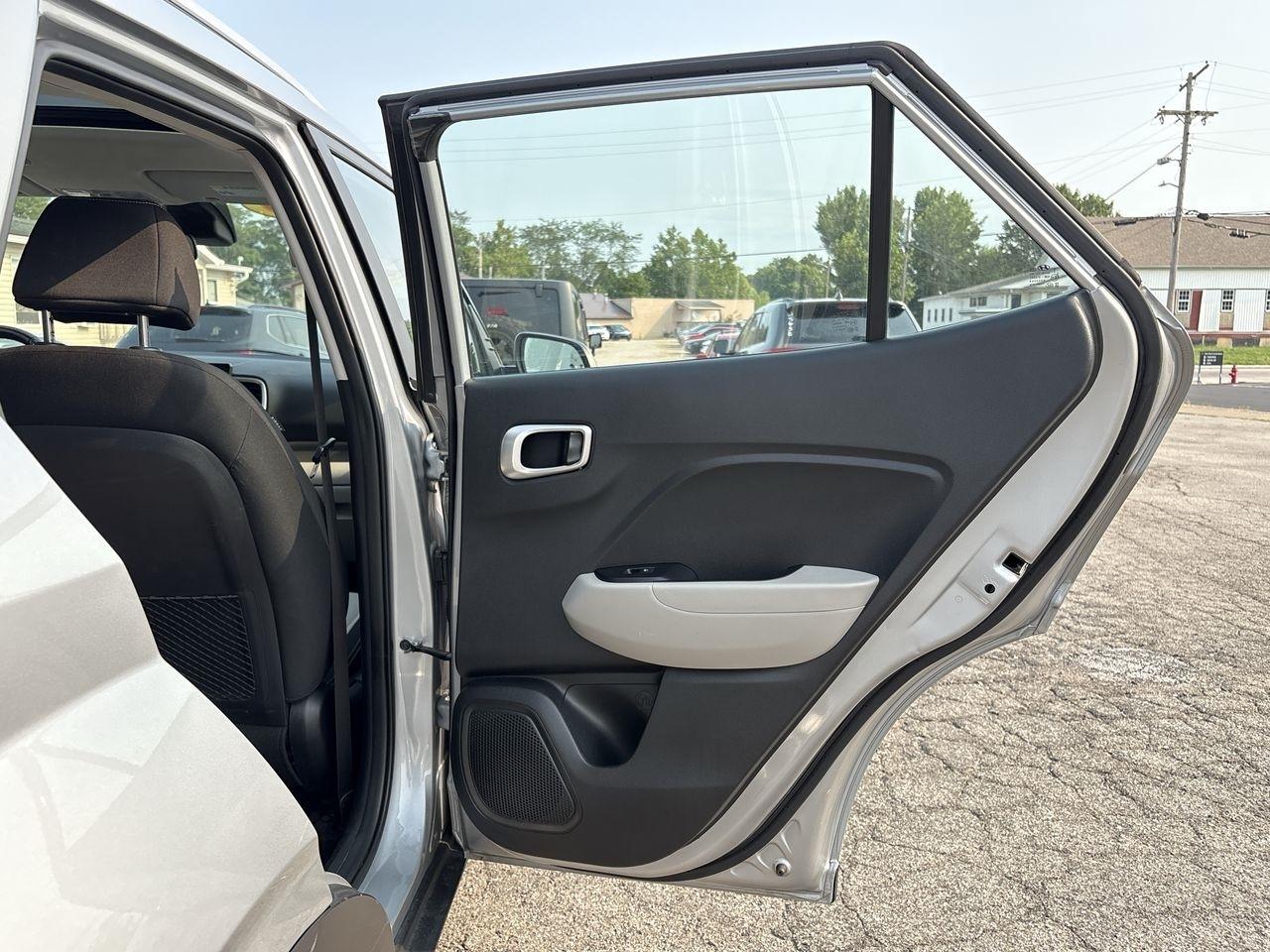 Hyundai Venue SEL IVT 2020