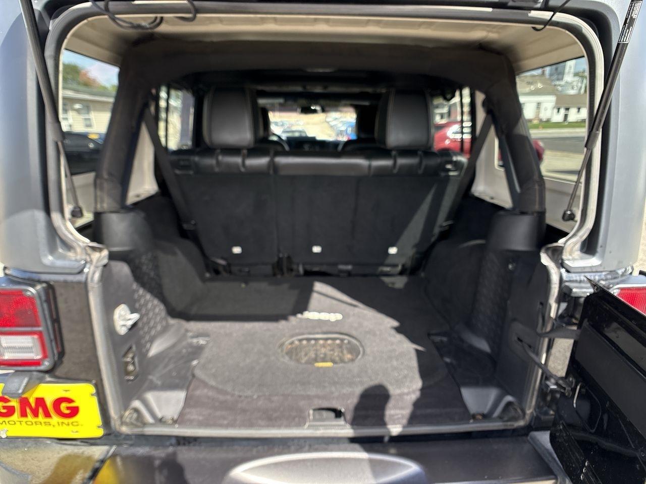 Jeep Wrangler Unlimited 4WD 4dr Freedom *Ltd Avail* 2016