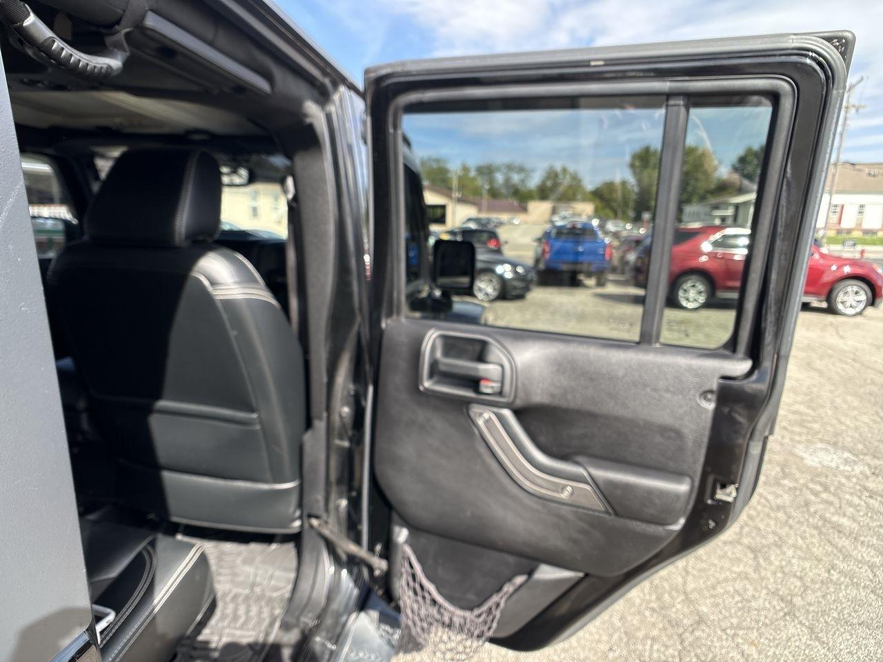 Jeep Wrangler Unlimited 4WD 4dr Freedom *Ltd Avail* 2016
