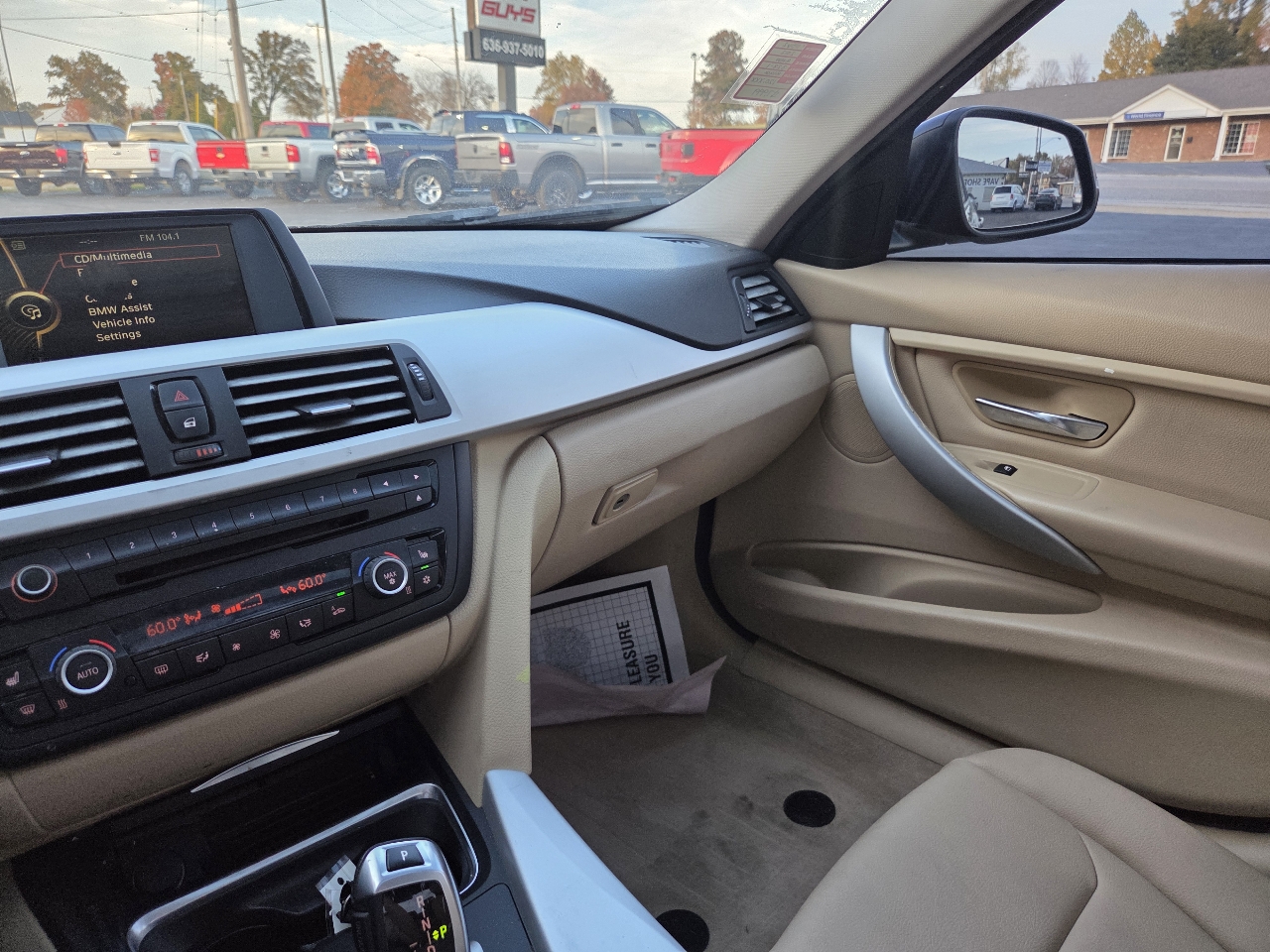 BMW 3-Series 328i Sedan 2012