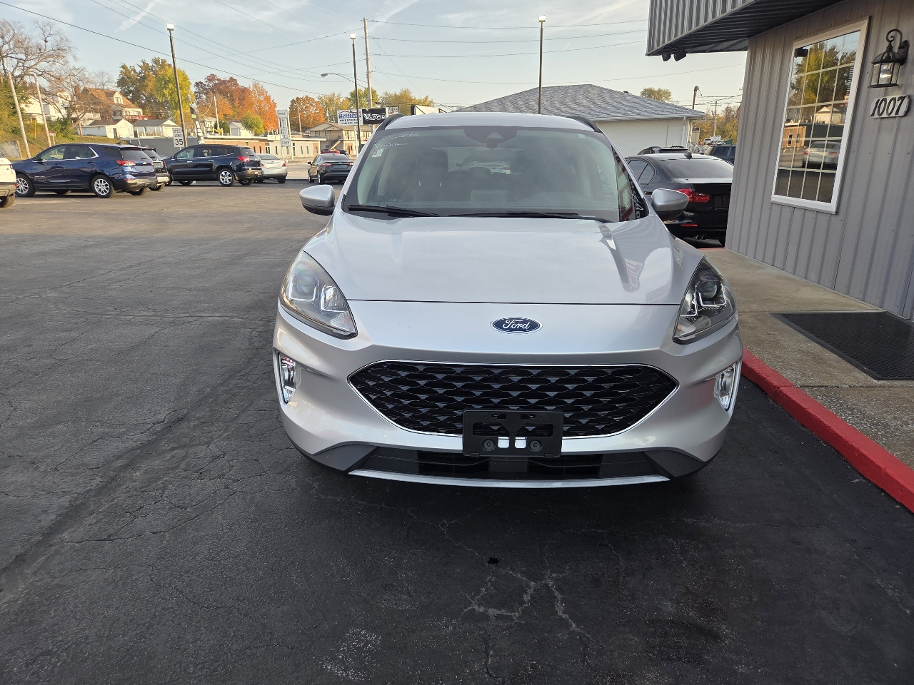 2020 Ford Escape SEL photo 2