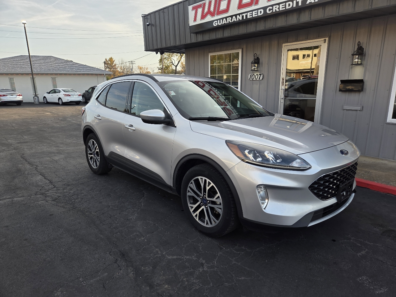 2020 Ford Escape SEL photo 3