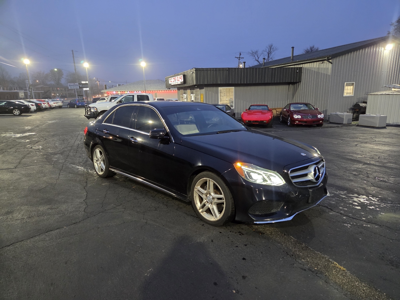 2014 Mercedes Benz E 4MATIC Sedan photo 4