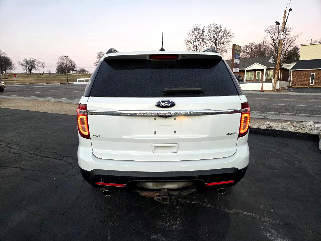 Ford Explorer XLT 4WD 2015