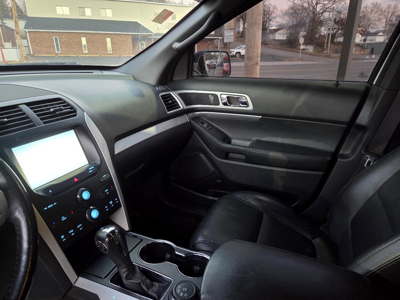 Ford Explorer XLT 4WD 2015