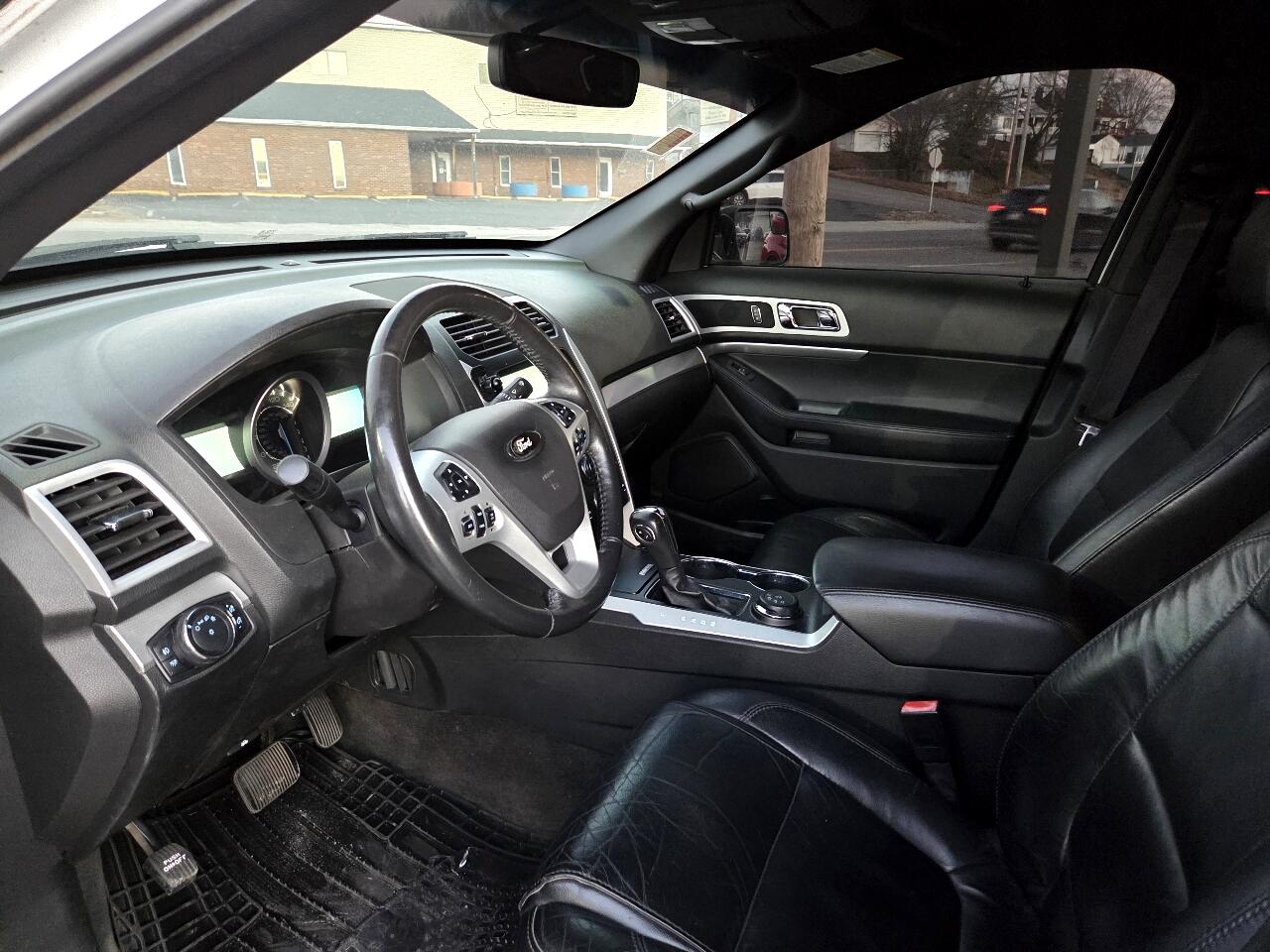 Ford Explorer XLT 4WD 2015