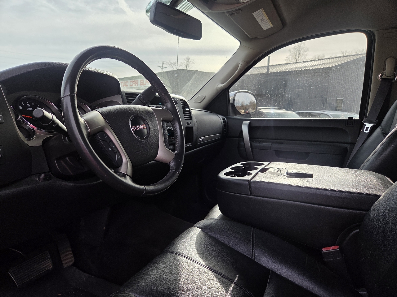 GMC Sierra 1500 SLE Crew Cab 4WD 2013