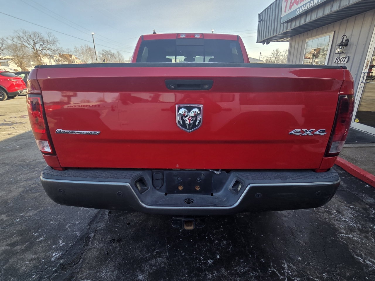 RAM 1500 SLT Crew Cab SWB 4WD 2013