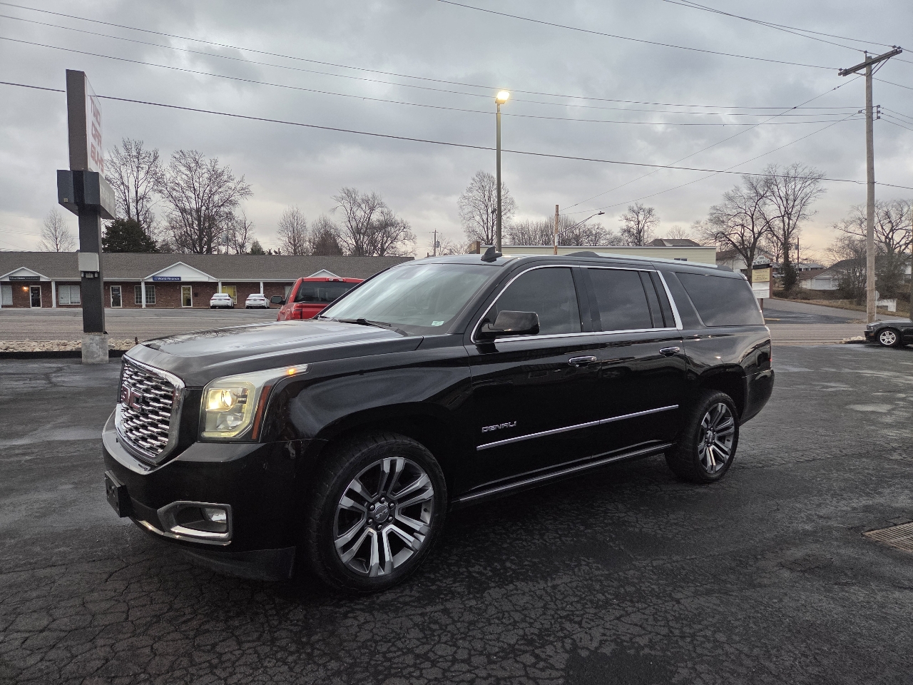 GMC Yukon XL Denali 4WD 2018