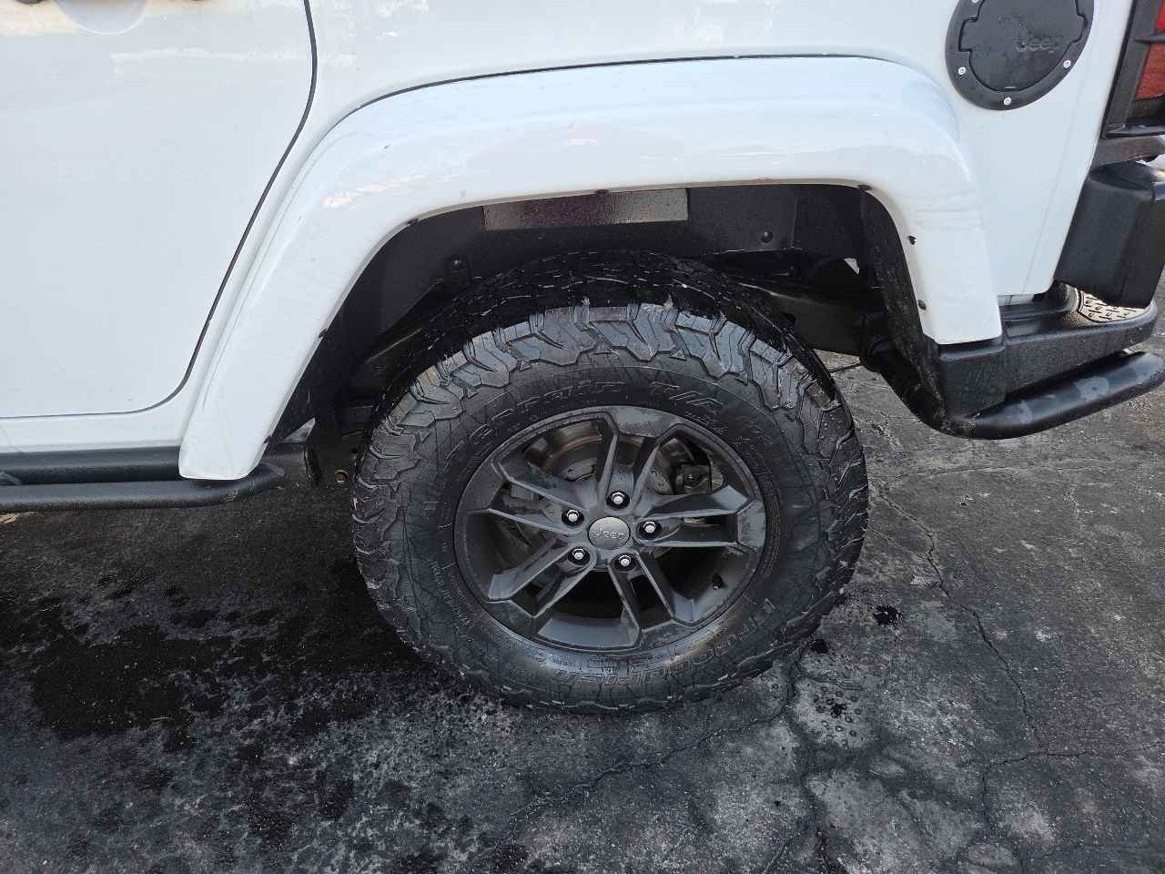 Jeep Wrangler Unlimited Sahara 4WD 2017