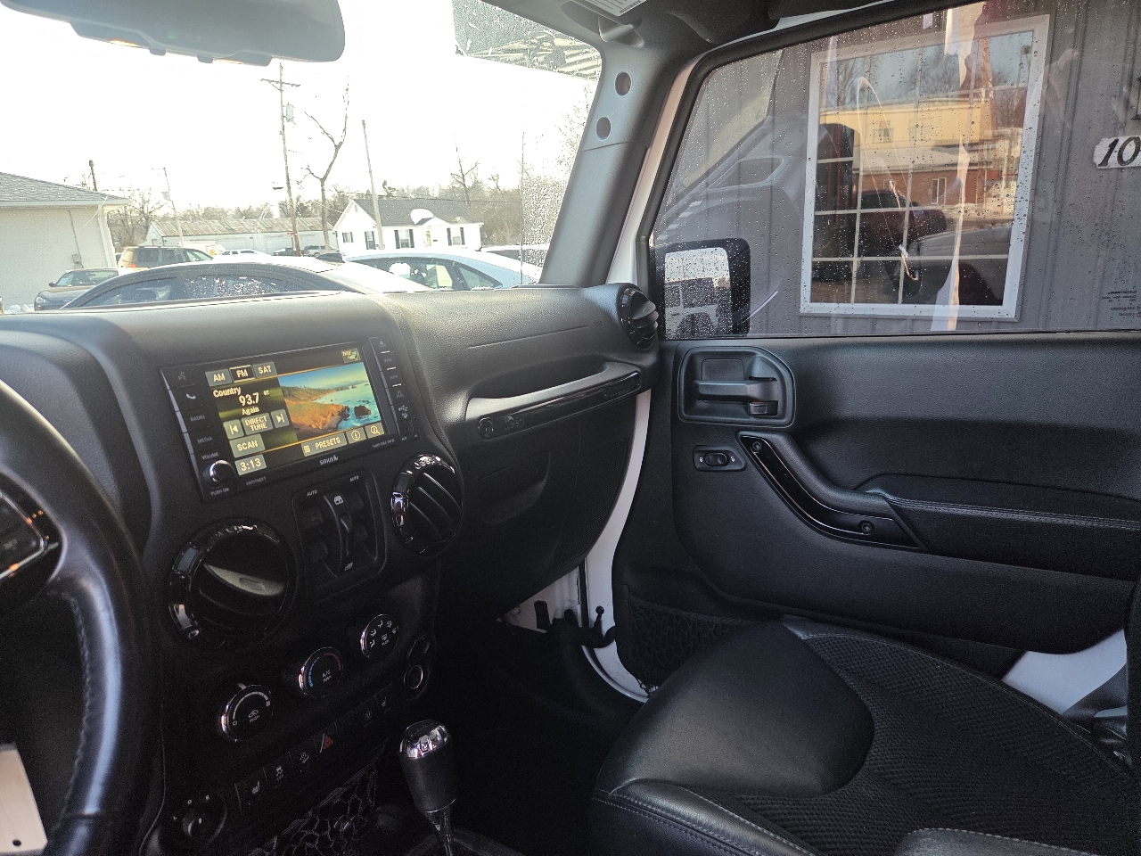 Jeep Wrangler Unlimited Sahara 4WD 2017