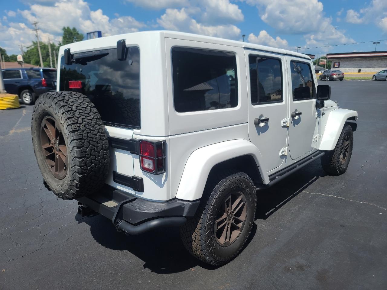 Jeep Wrangler Unlimited Sahara 4WD 2017