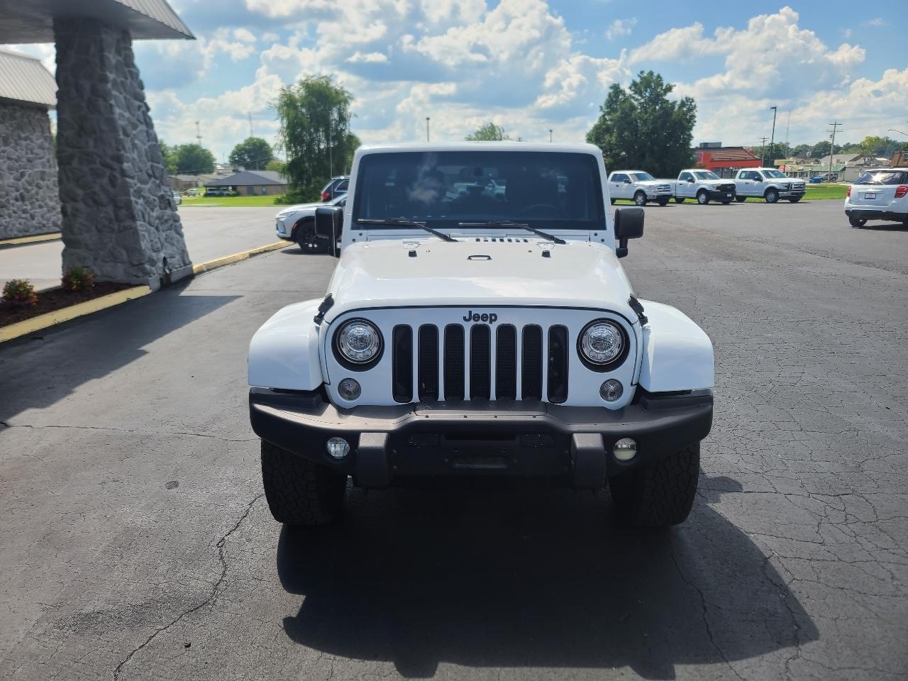 Jeep Wrangler Unlimited Sahara 4WD 2017