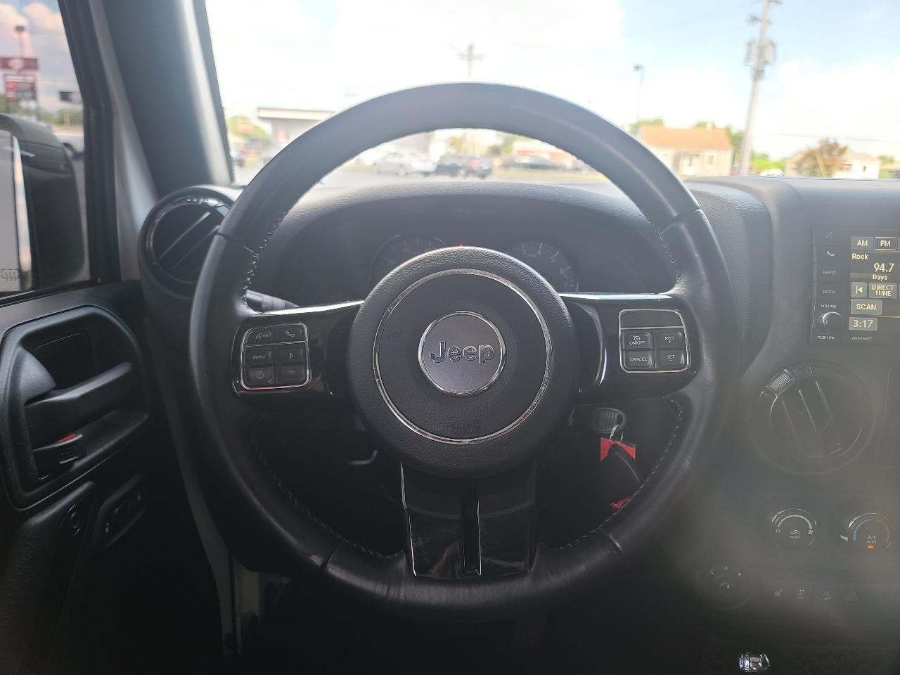 Jeep Wrangler Unlimited Sahara 4WD 2017