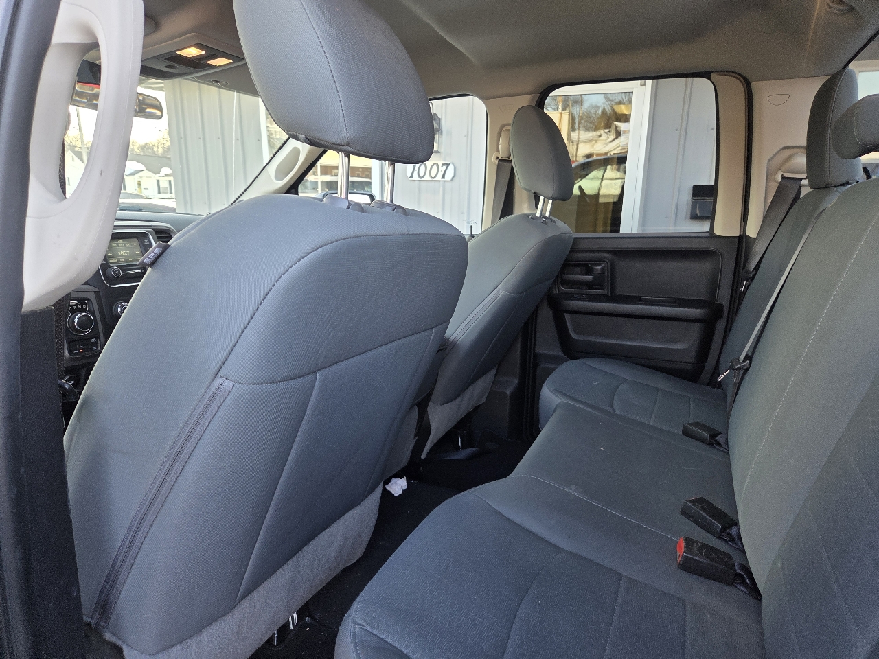 RAM 1500 Tradesman Quad Cab 4WD 2018