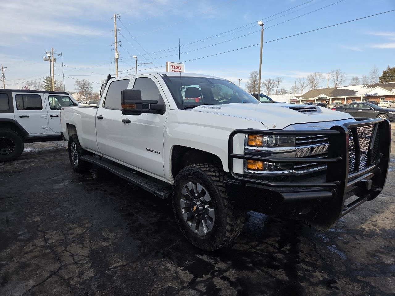 Chevrolet Silverado 3500HD Work Truck Crew Cab 4WD 2018