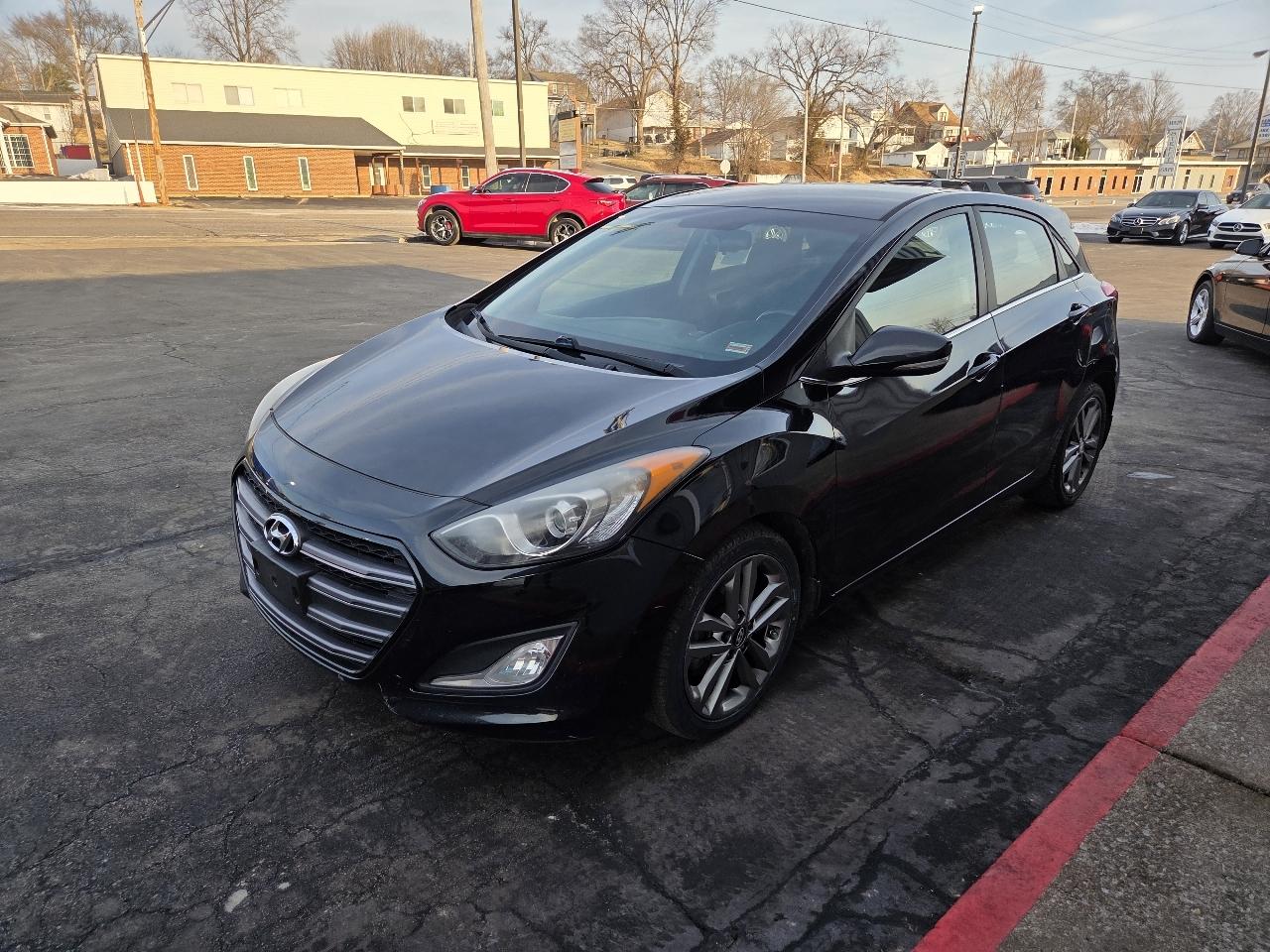 Hyundai Elantra GT A/T 2016