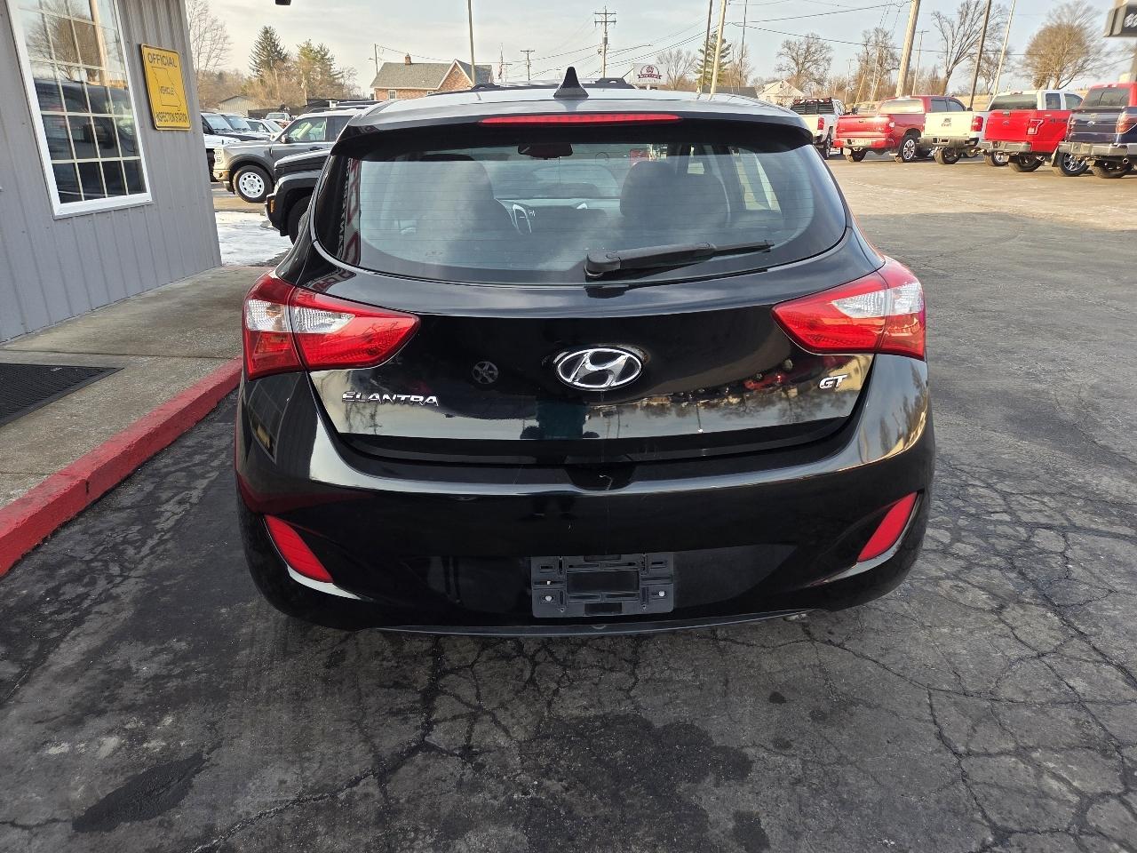 Hyundai Elantra GT A/T 2016