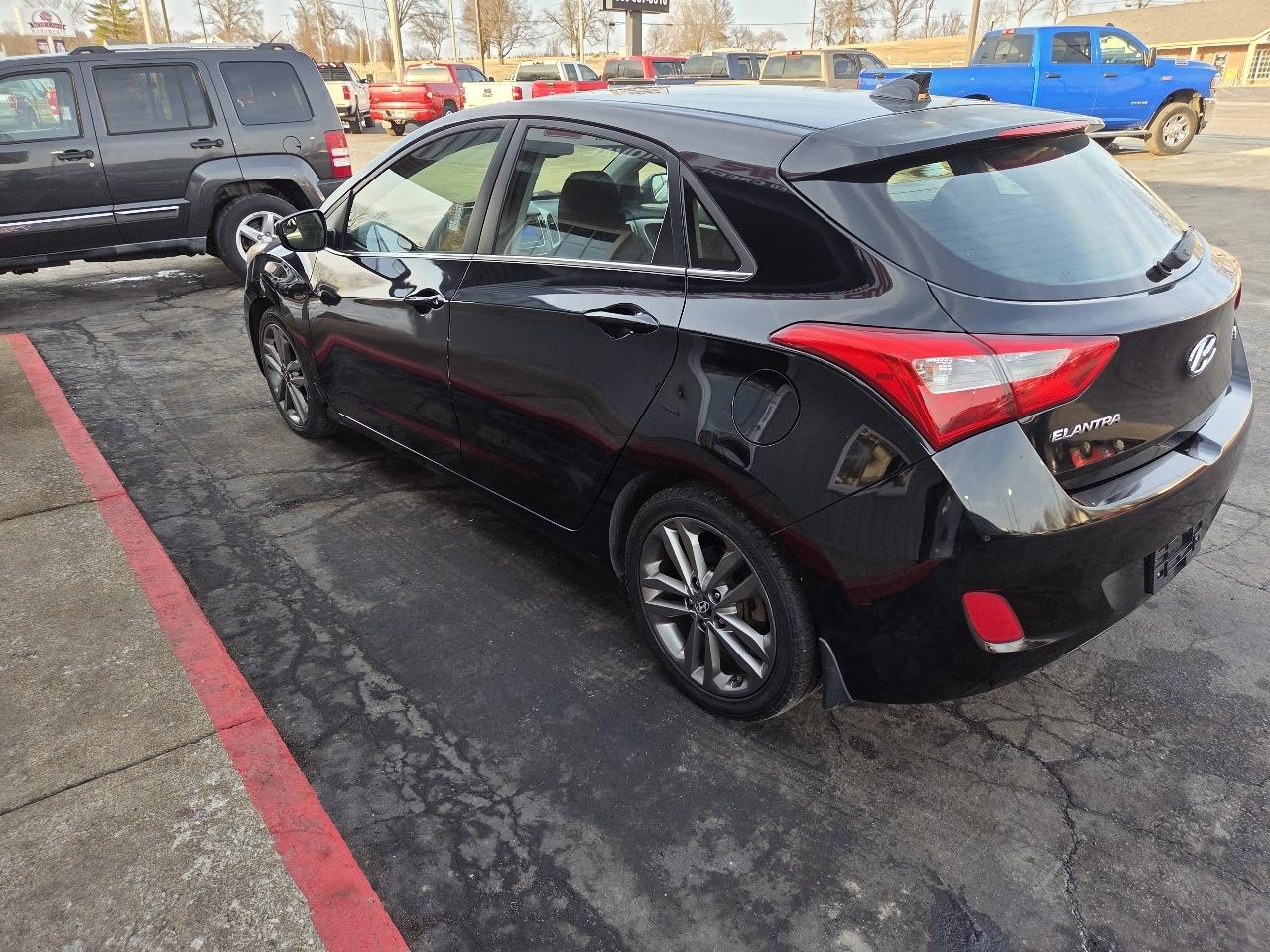 Hyundai Elantra GT A/T 2016
