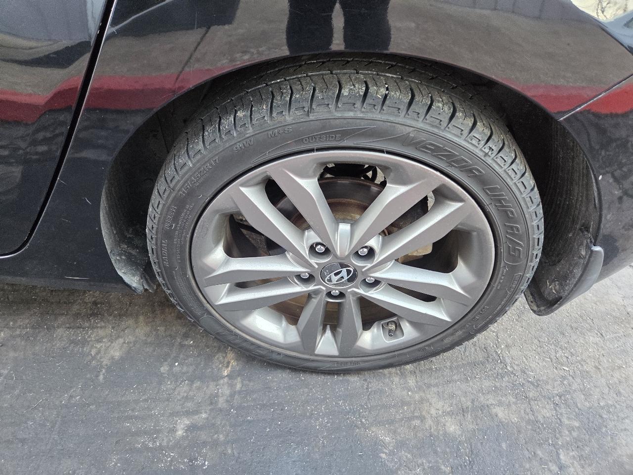 Hyundai Elantra GT A/T 2016