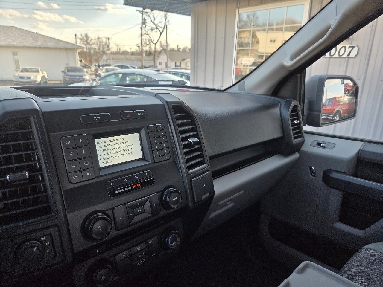 Ford F-150 XLT SuperCab Short Box 4WD 2018