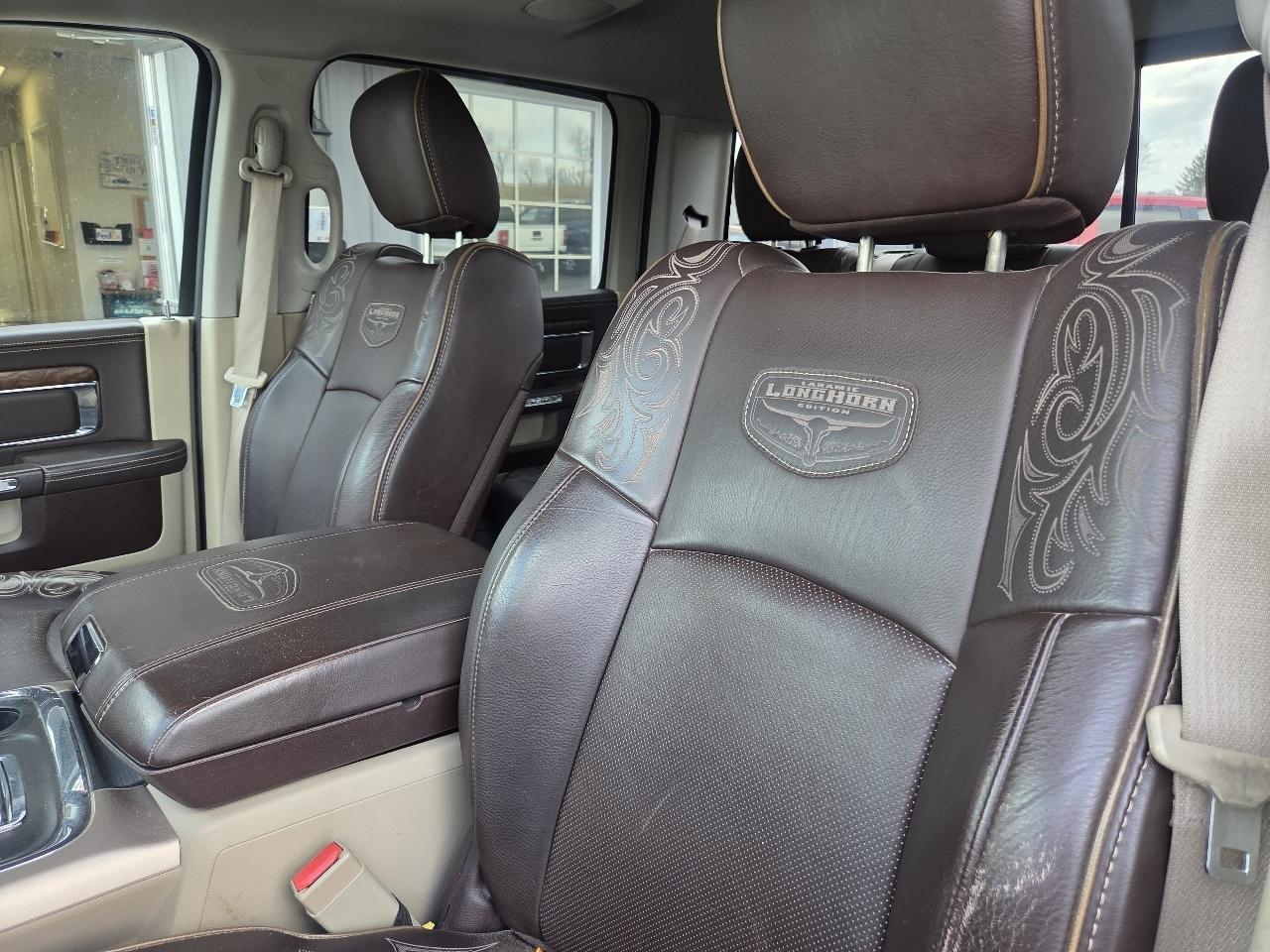 RAM 1500 Longhorn Crew Cab SWB 4WD 2016