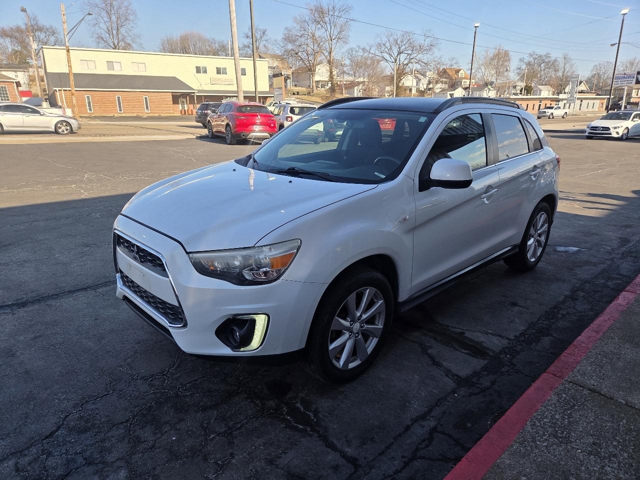 Mitsubishi Outlander Sport SE 2WD 2015