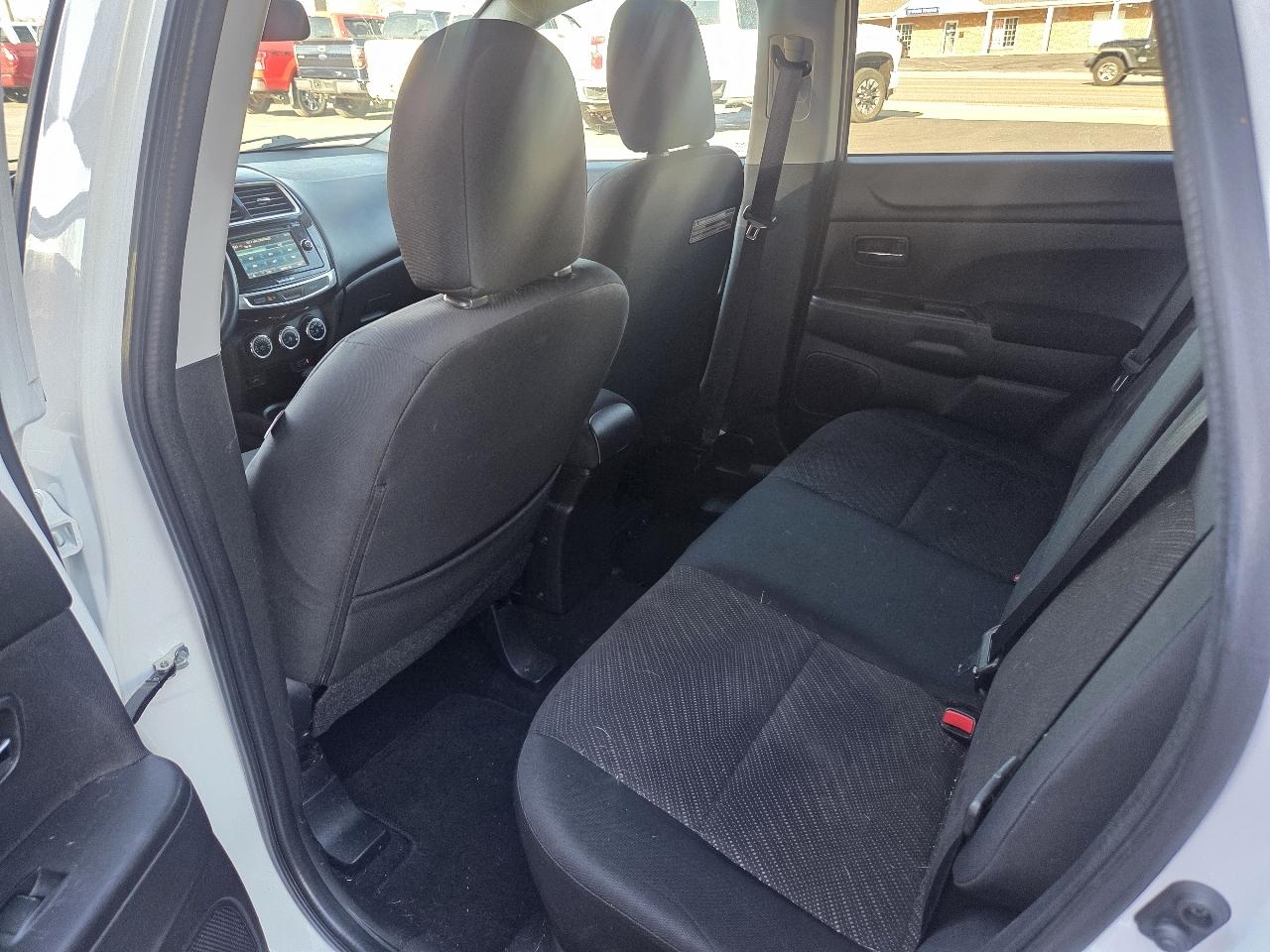 Mitsubishi Outlander Sport SE 2WD 2015