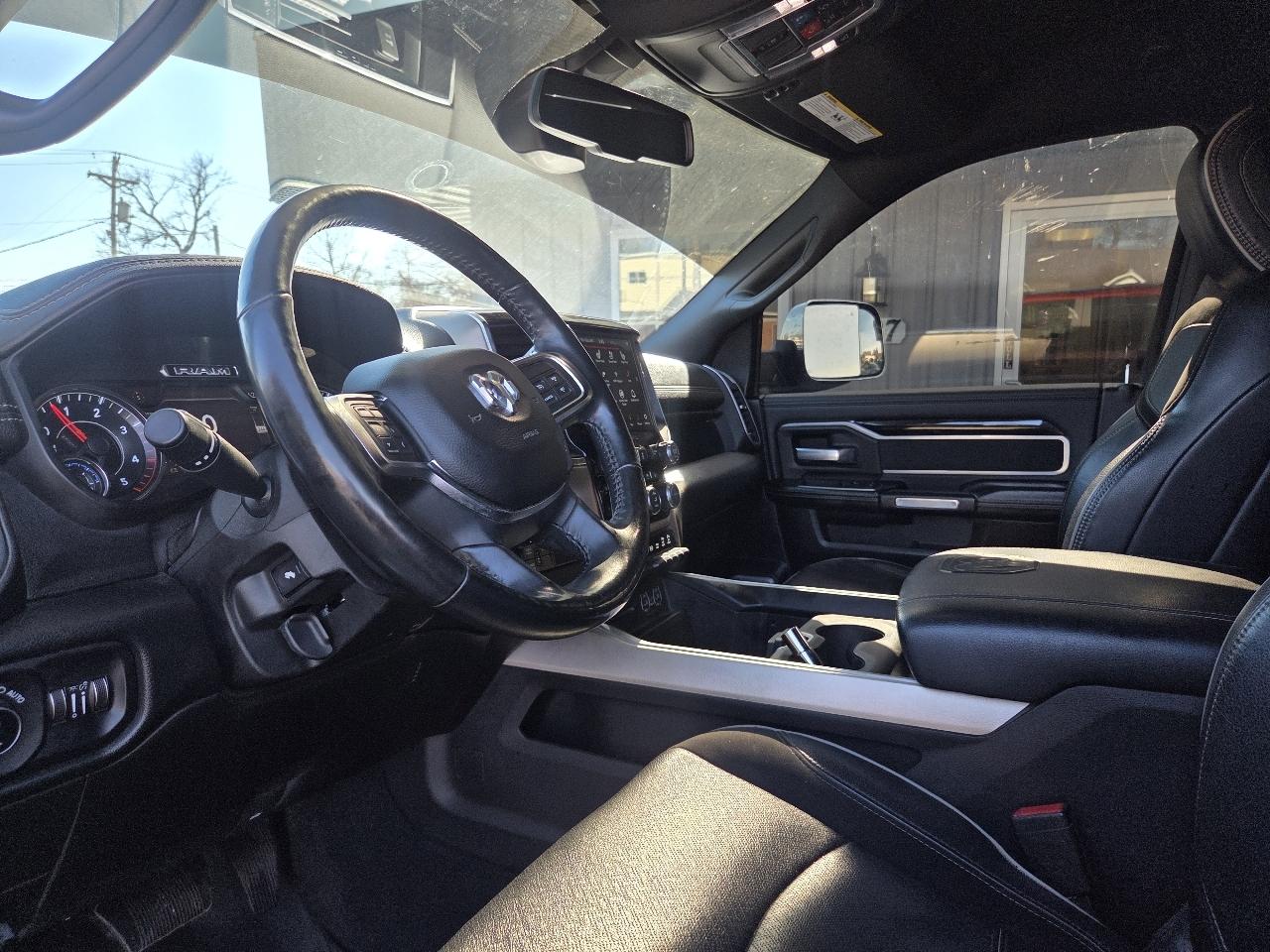 RAM 2500 Laramie Crew Cab SWB 4WD 2019