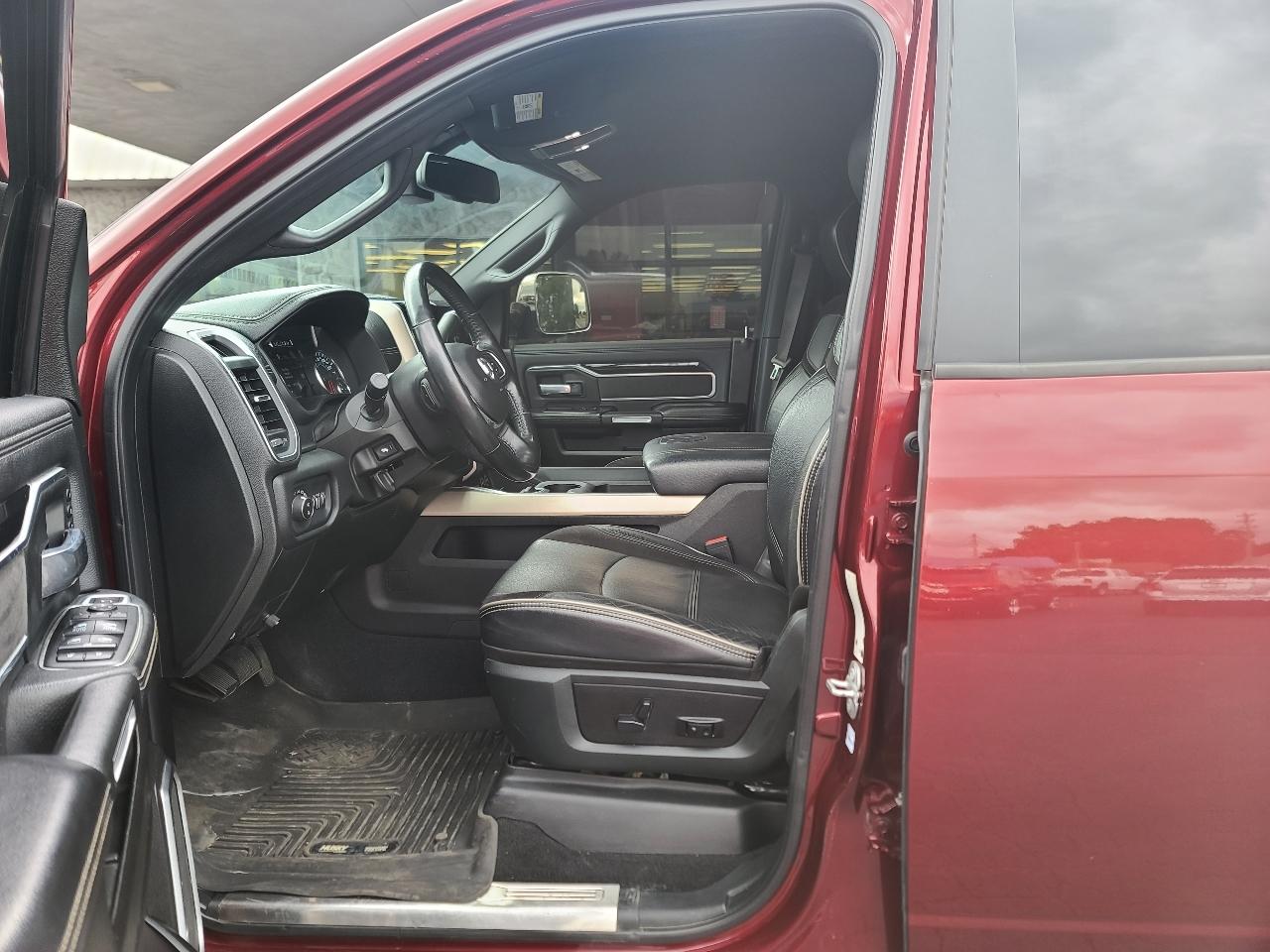 RAM 2500 Laramie Crew Cab SWB 4WD 2019