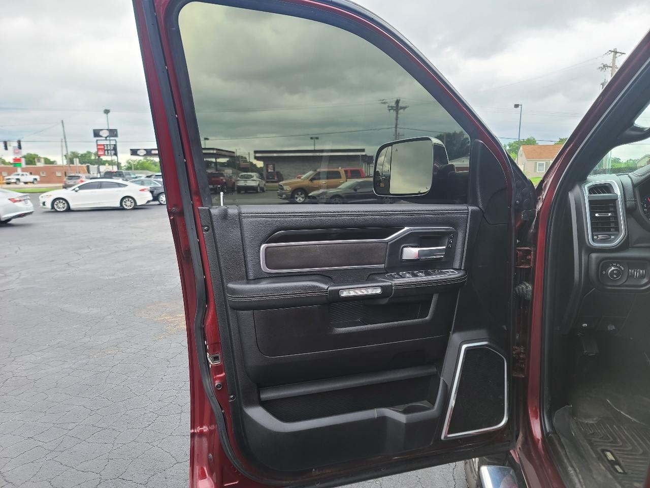 RAM 2500 Laramie Crew Cab SWB 4WD 2019