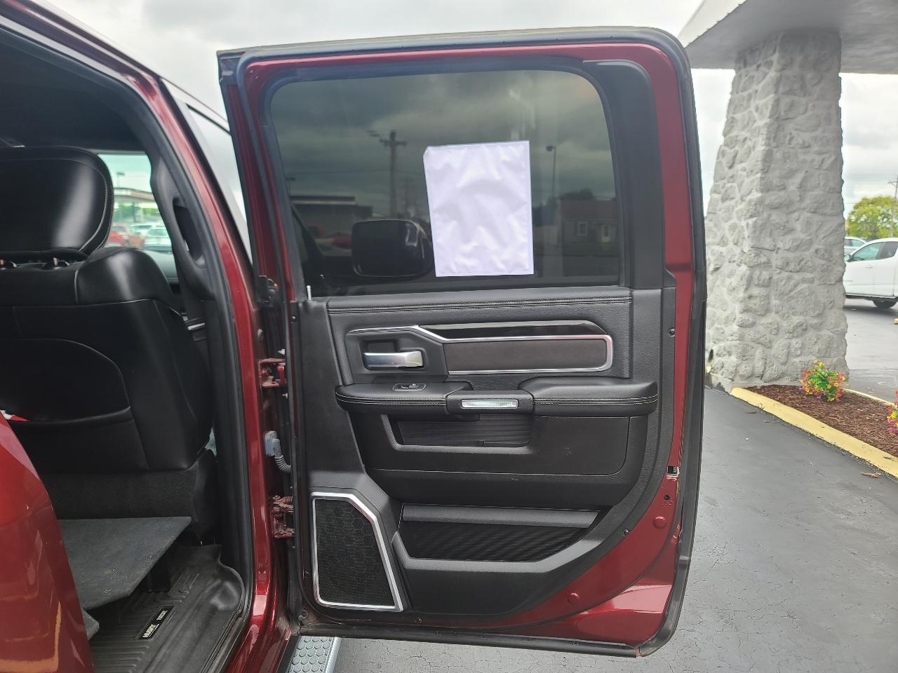 RAM 2500 Laramie Crew Cab SWB 4WD 2019