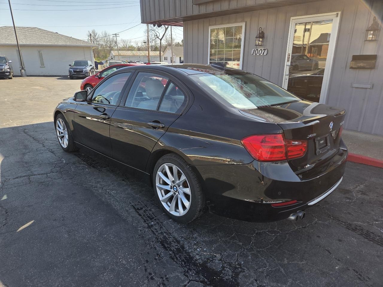 BMW 3-Series 328i xDrive Sedan 2013