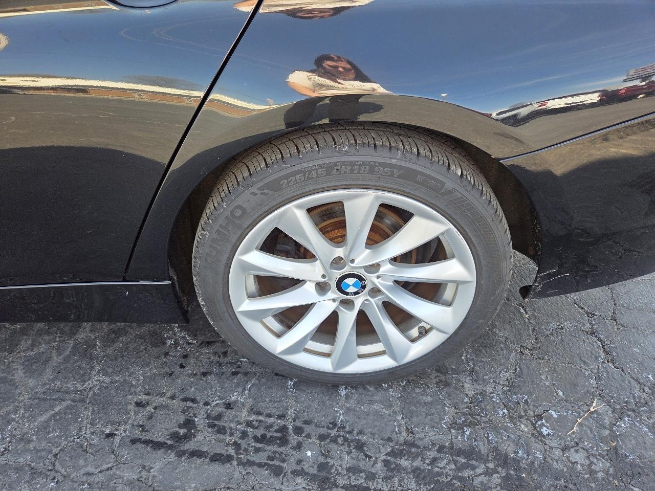 BMW 3-Series 328i xDrive Sedan 2013