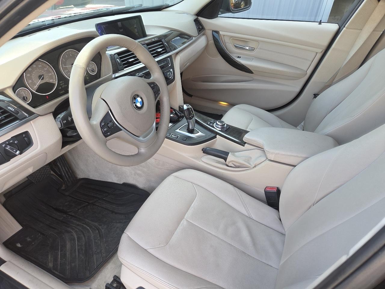BMW 3-Series 328i xDrive Sedan 2013