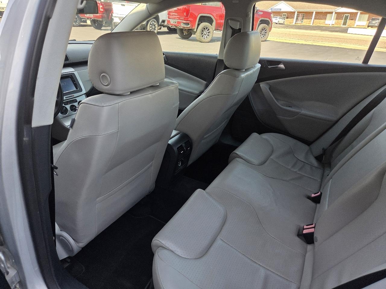 Volkswagen Passat Value Edition 2006