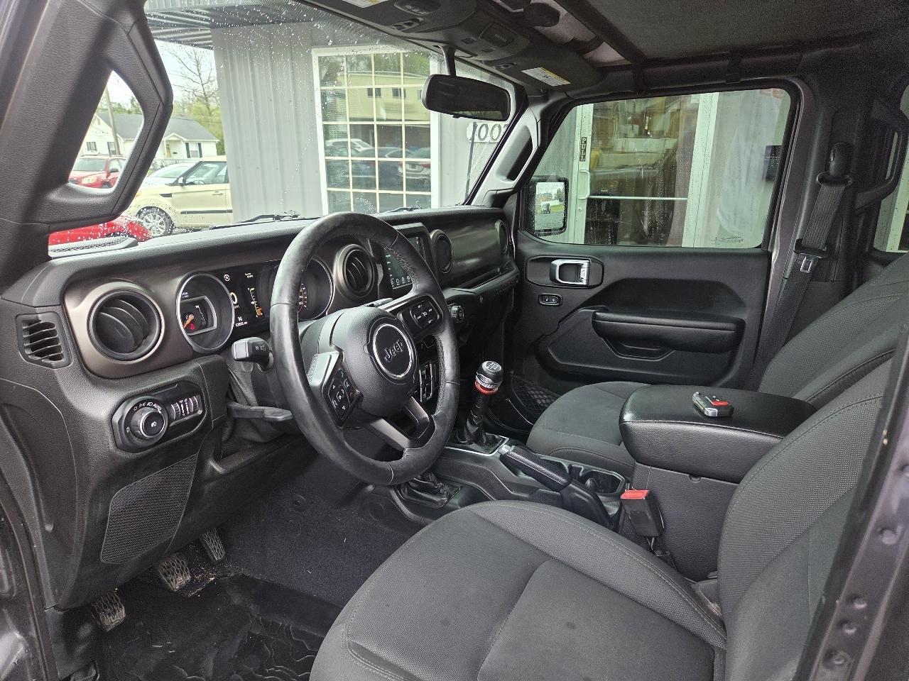 Jeep Wrangler Unlimited Sport 2018