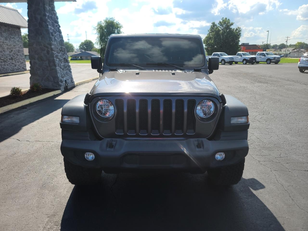 Jeep Wrangler Unlimited Sport 2018
