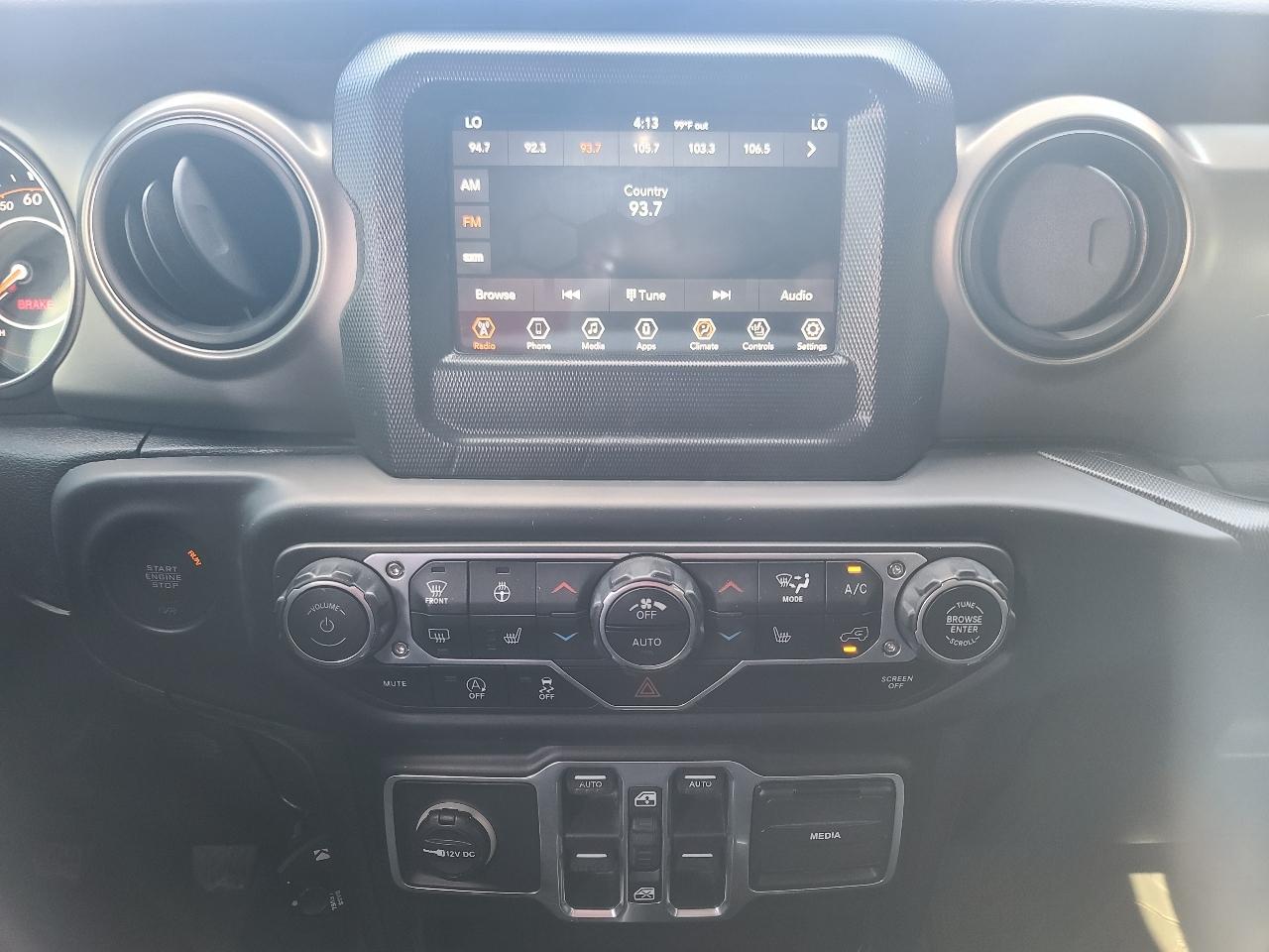 Jeep Wrangler Unlimited Sport 2018