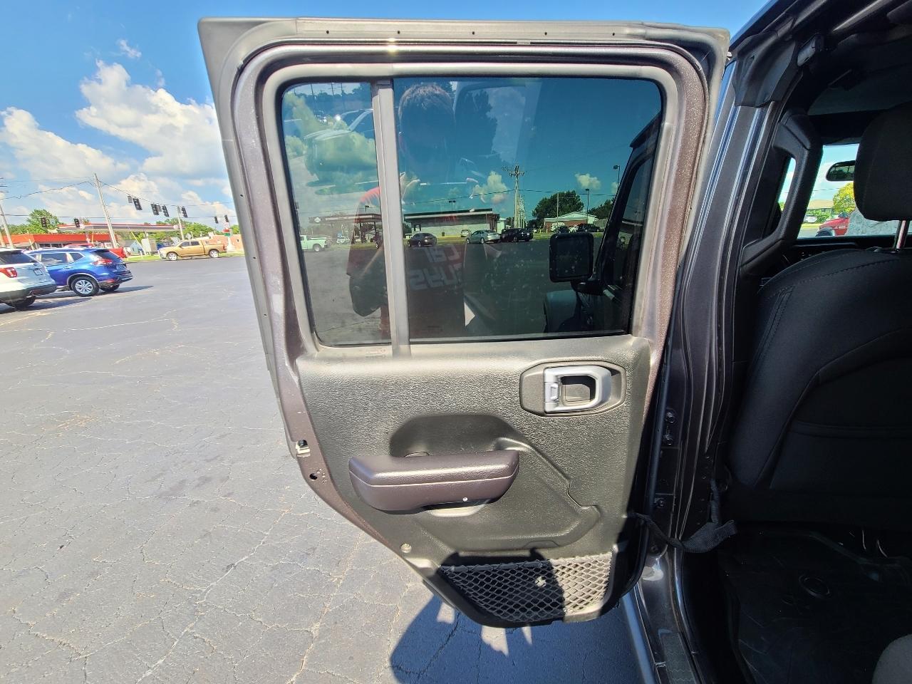Jeep Wrangler Unlimited Sport 2018