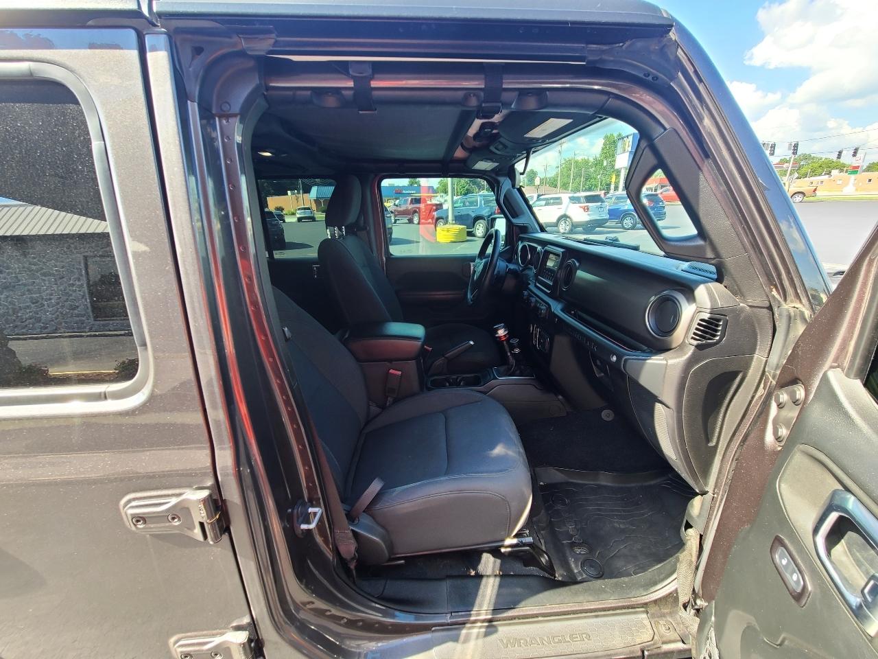 Jeep Wrangler Unlimited Sport 2018