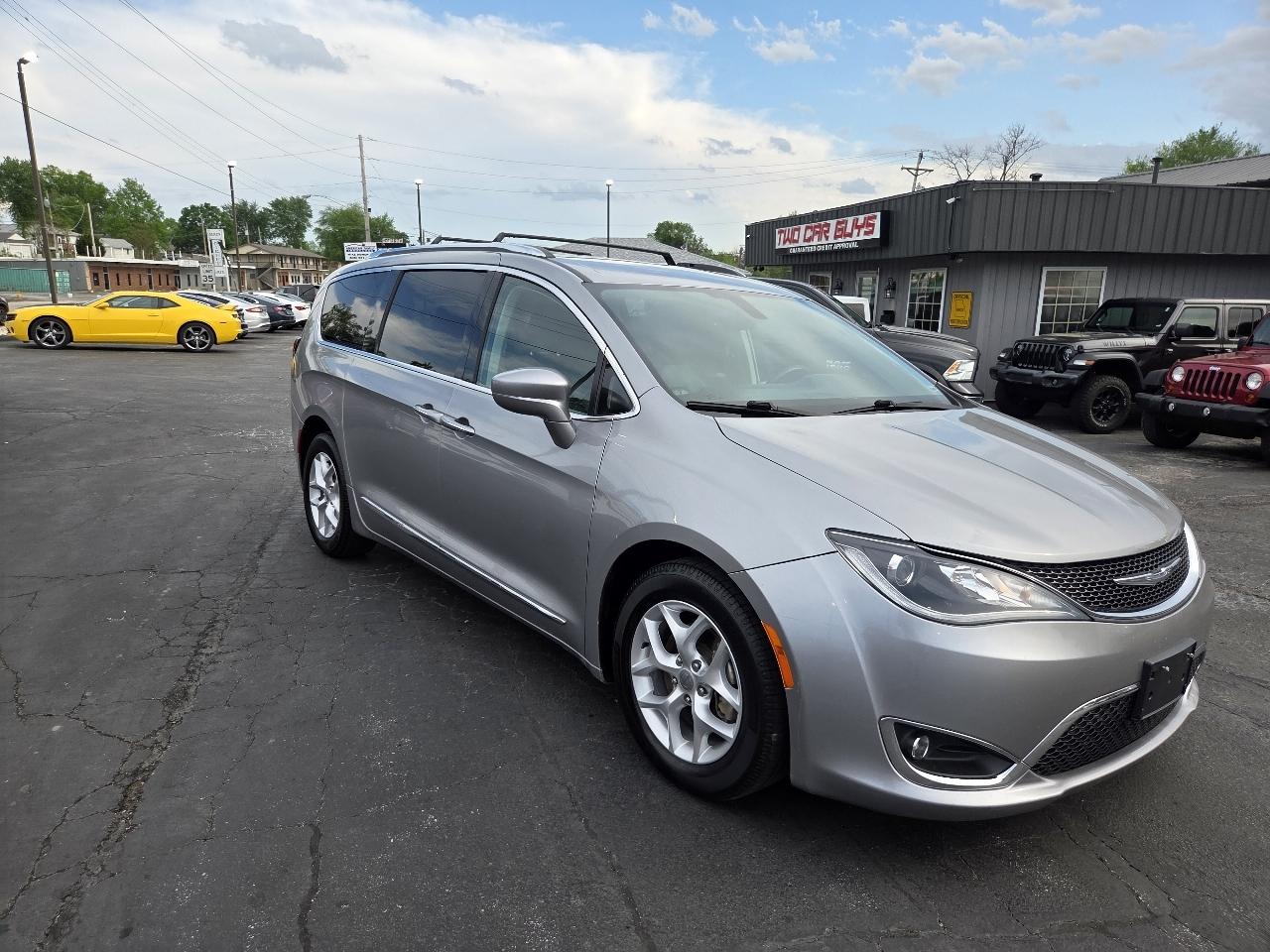 Chrysler Pacifica Touring-L Plus 2017