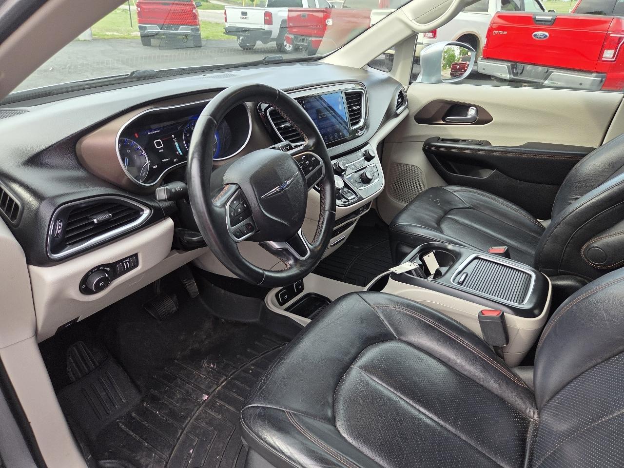Chrysler Pacifica Touring-L Plus 2017