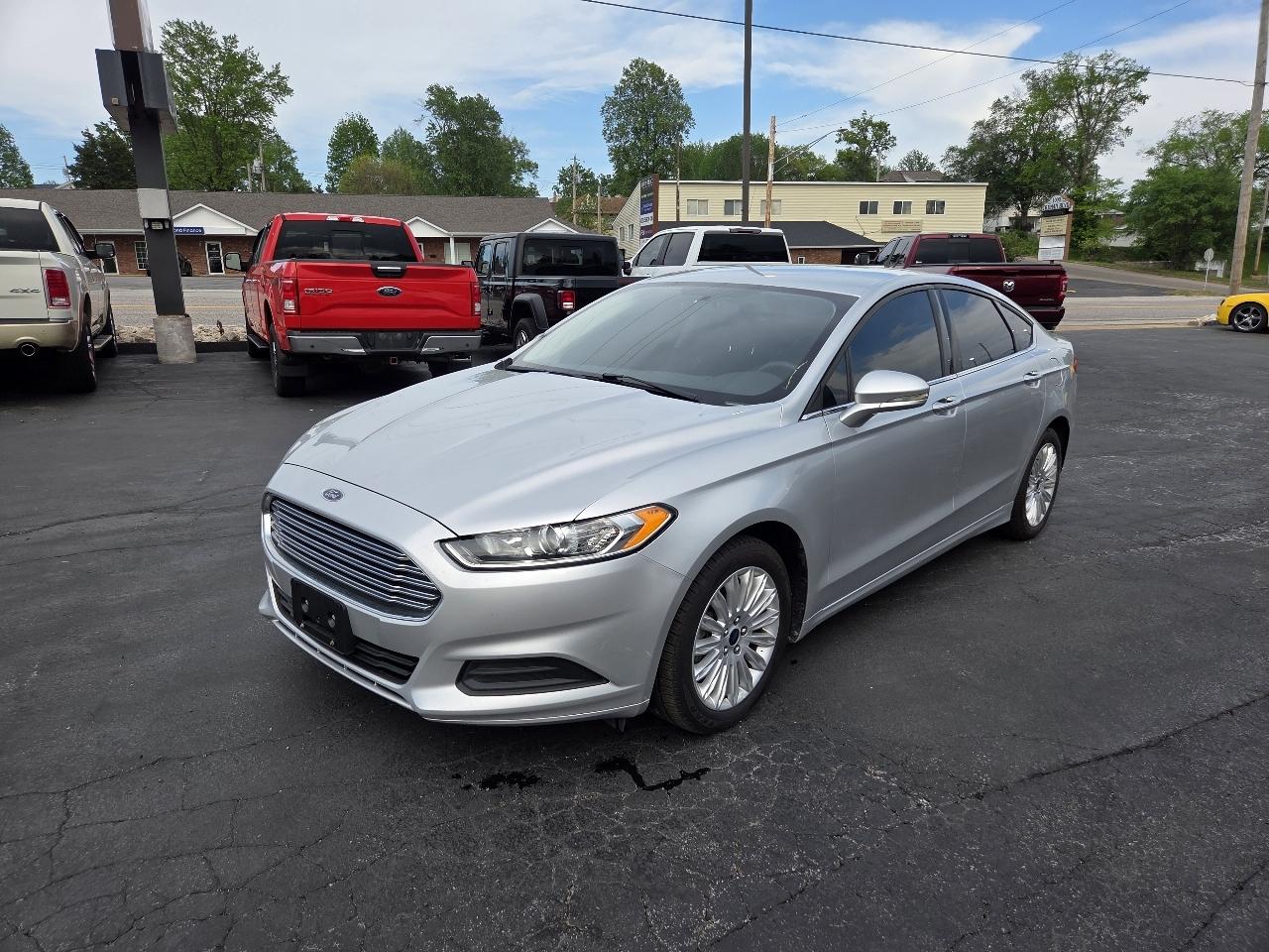 Ford Fusion Hybrid SE 2014