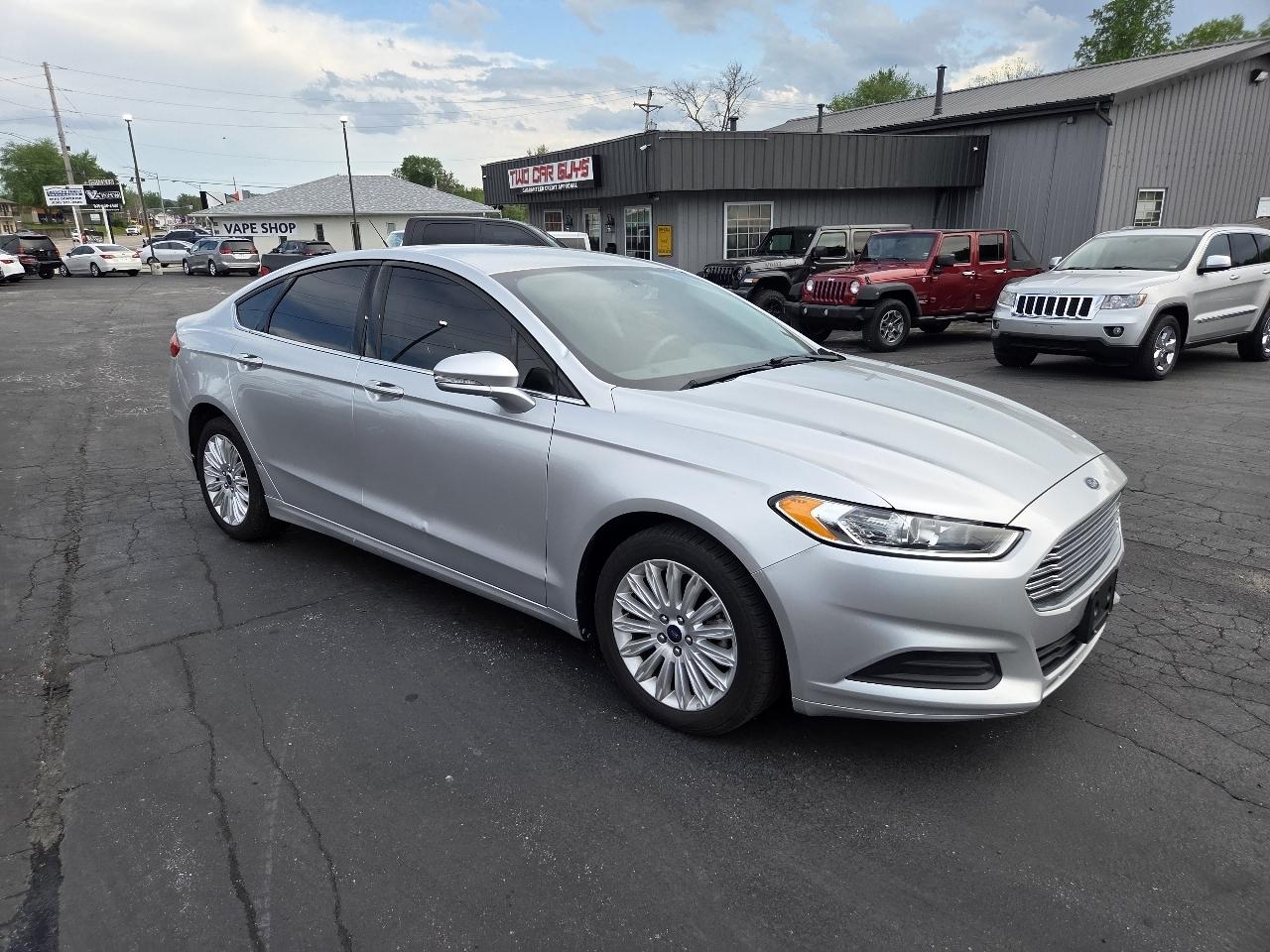 Ford Fusion Hybrid SE 2014