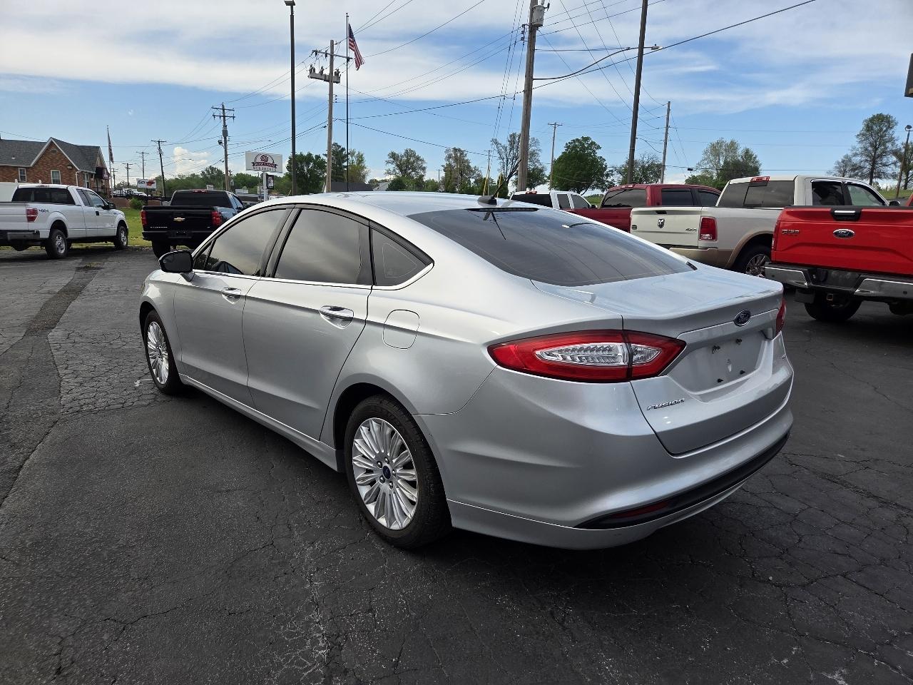 Ford Fusion Hybrid SE 2014