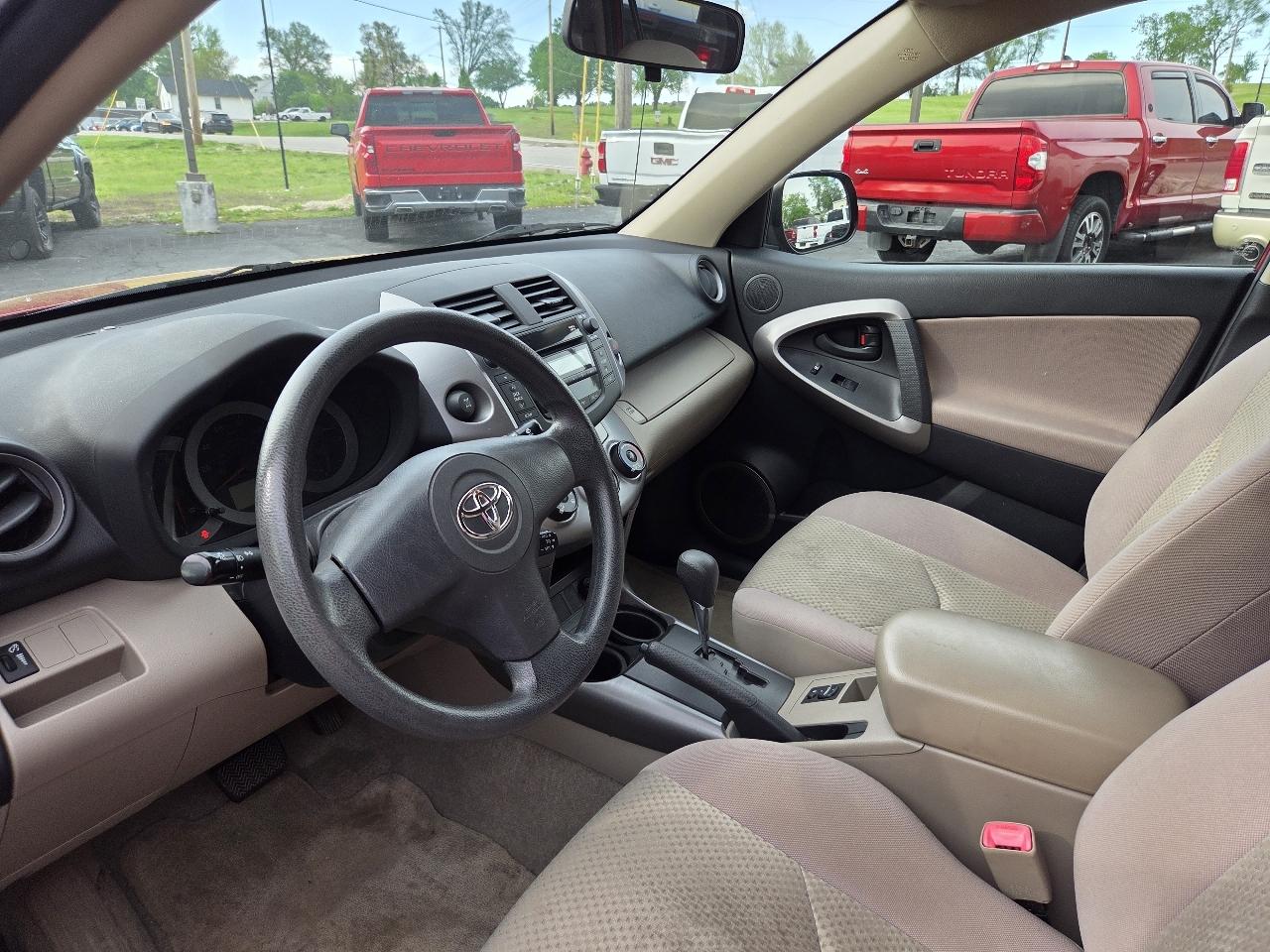 Toyota RAV4 Base I4 4WD 2007