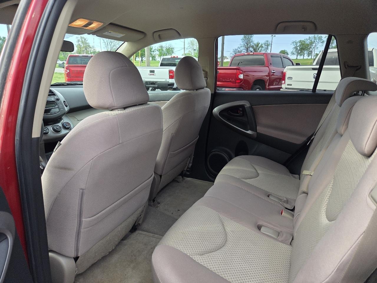 Toyota RAV4 Base I4 4WD 2007